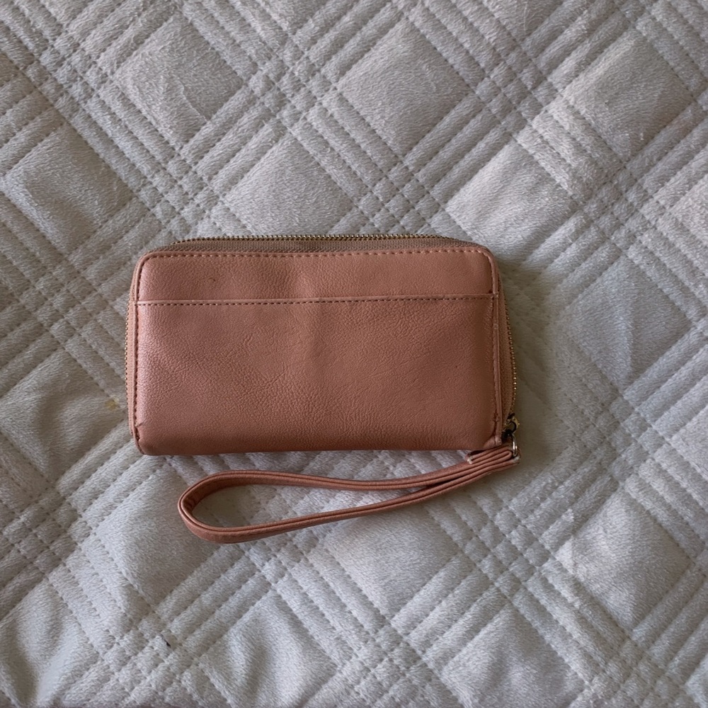 pink wallet